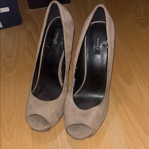Forever 21 Women's Tan Peep Toe Heels